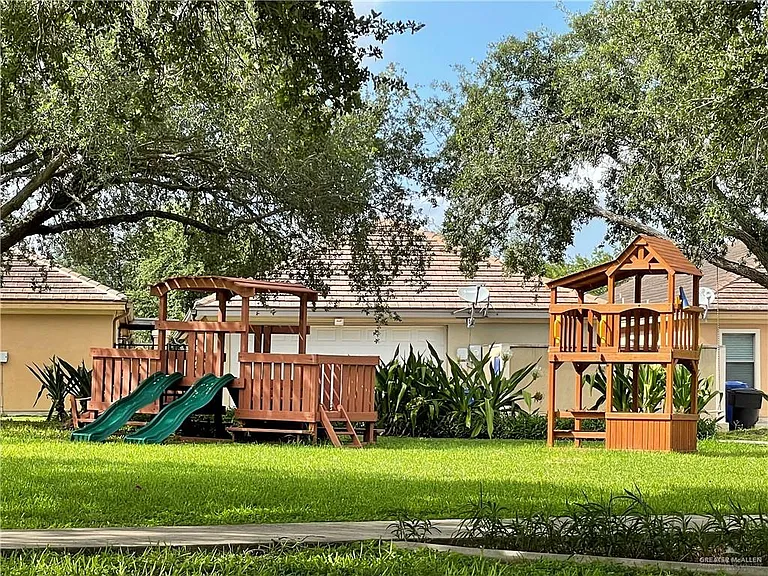 617 E Thornhill Ave — Photo 15
