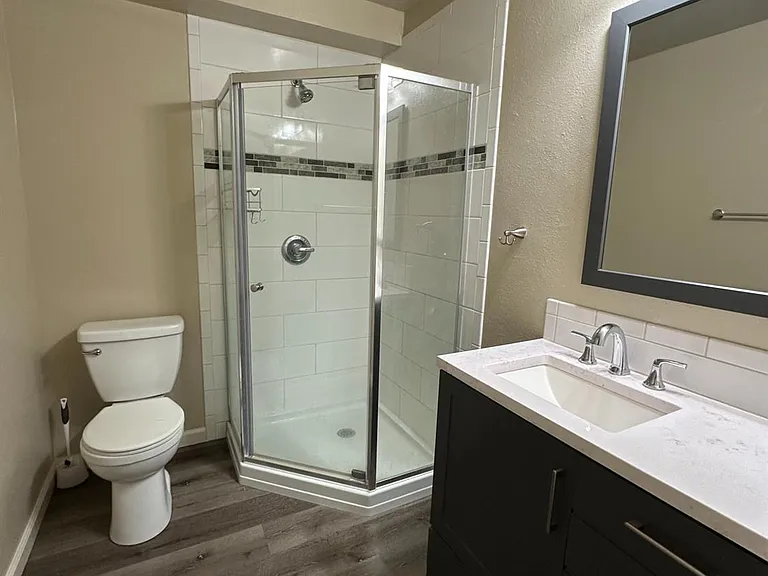 8529 S Chestnut Ave — Photo 19