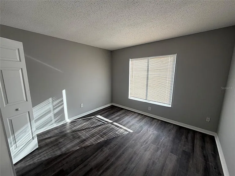 11701 Brenford Crest Dr — Photo 6
