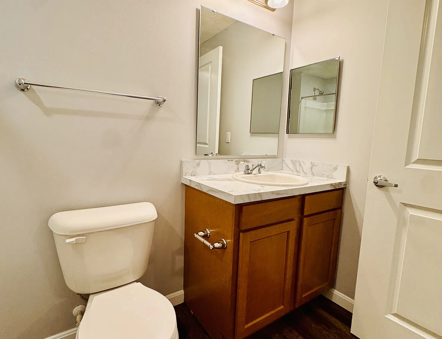 Adams Pointe — Photo 2