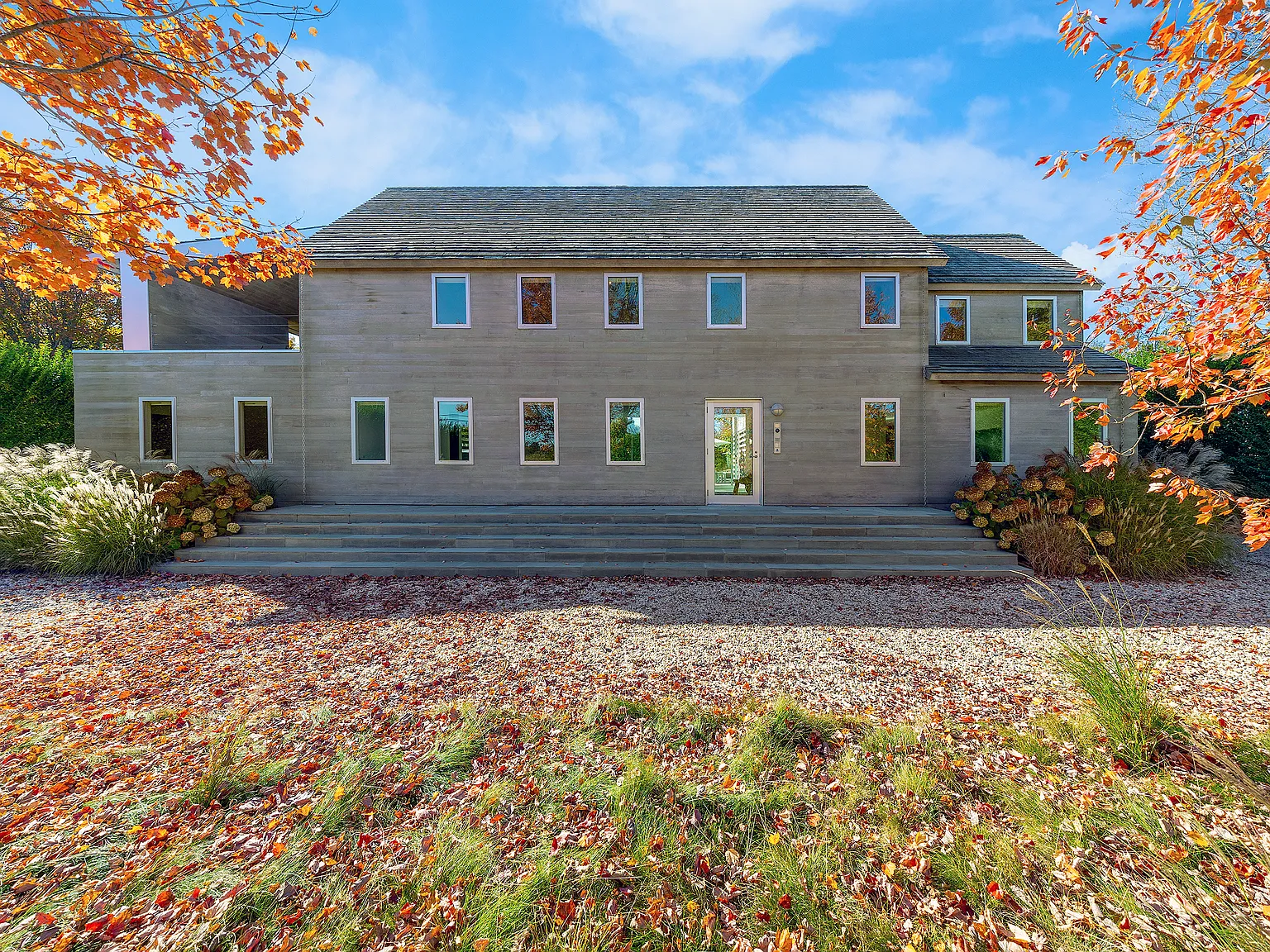 Most Desirable Location, Sophisticated Modern Barn — Photo 1
