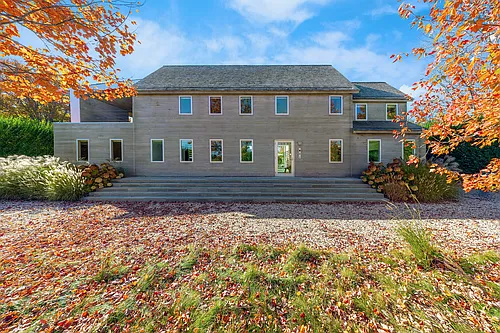 28 Beach Ln Photo 1