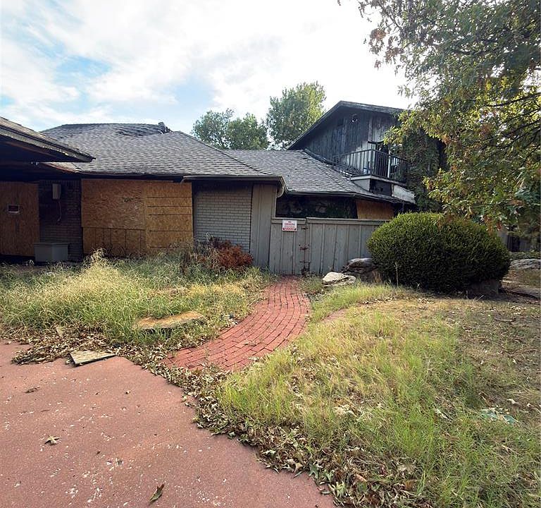 1st image of 6219 Riviera Dr