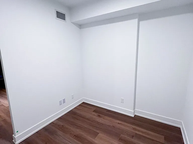 308 Jarvis St #317 — Photo 4