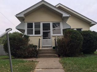 2327 Grove St #2327, Davenport, IA 52804