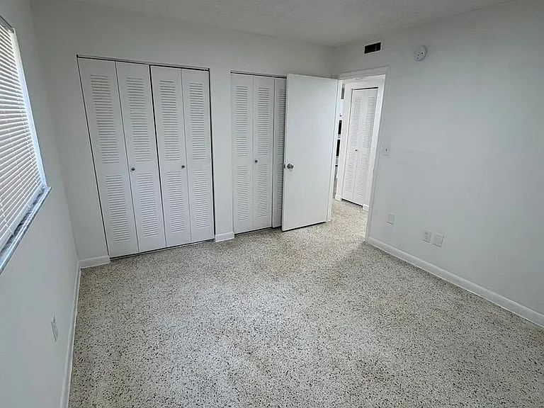 Gabriella Apartments — Photo 16