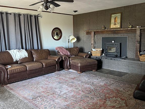 5th image of 2537 Quail Ave