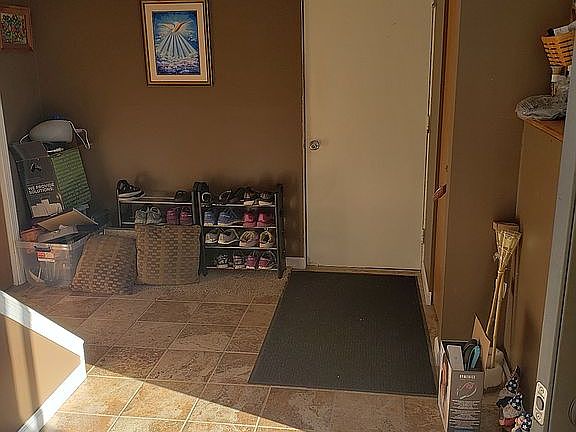 4th image of 3774 Lee Ann Dr