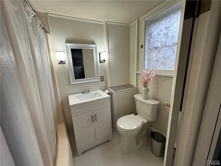 167 E Genesee St #3 — Photo 20