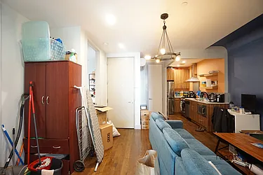 Rented by Rennit Inc.