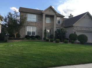 265 Belle Vue Ln, Sugar Grove, IL 60554