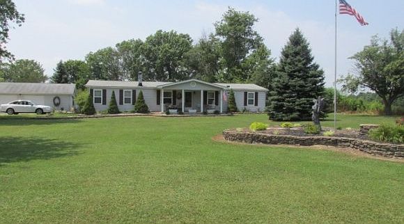 1st image of 11643 Redbud Ln