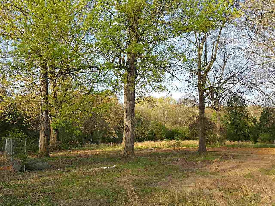 1st image of 0 E End Ave