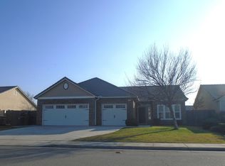 5715 Quebec Ave, Bakersfield, CA 93313