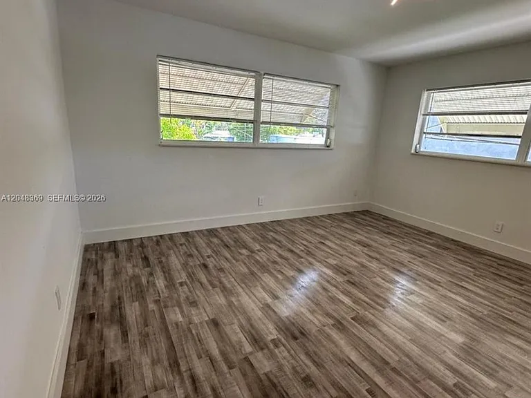 1722 Mayo St #207 — Photo 3