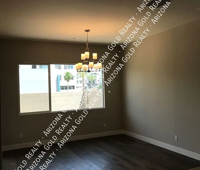 6814 E Orion Dr — Photo 8
