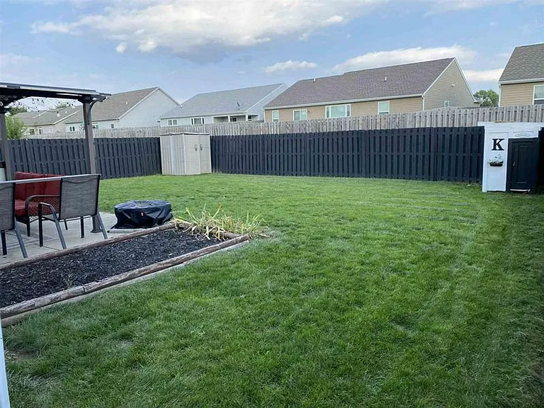 2915 Flagstone Way — Photo 19