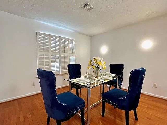 2 bed, 2.5 bath, 1460 sqft, $1,850 — Photo 4