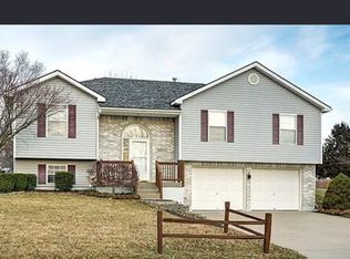 1307 Russell Rd, Pleasant Hill, MO 64080