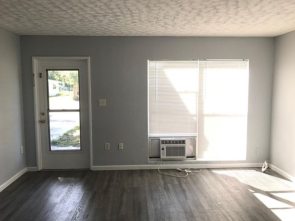 5th image of 5323 Carlton Rd