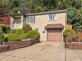 992 Diane Dr, North Versailles, PA 15137