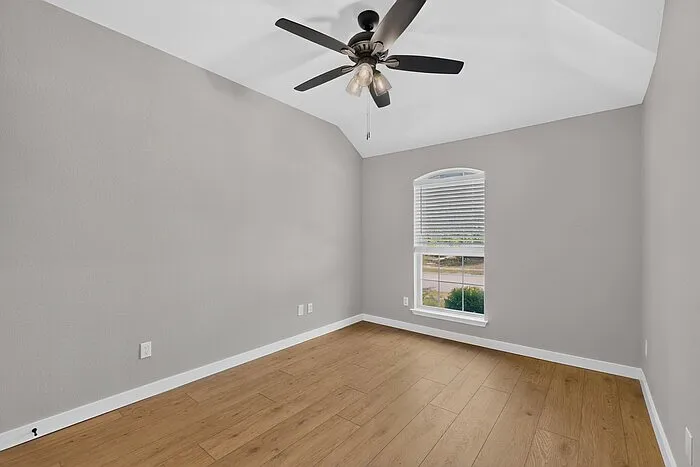 9881 Cambridge Dr — Photo 27
