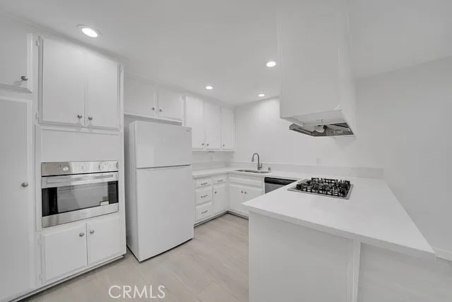16722 Goldenwest St #1 — Photo 8