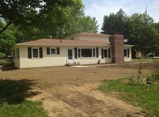 4249 Watkins Rd, Barberton, OH 44203