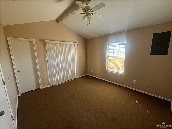 4th image of 2708 N 32nd St