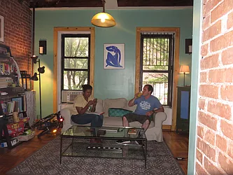 Rented by Rennit Inc.