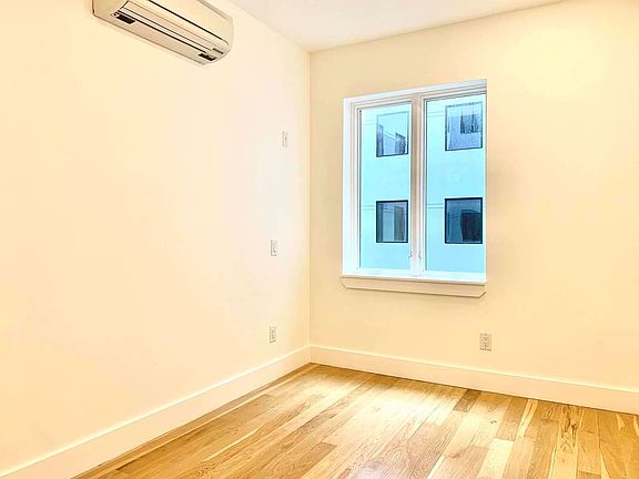 3rd image of 200 Linden Blvd #2R