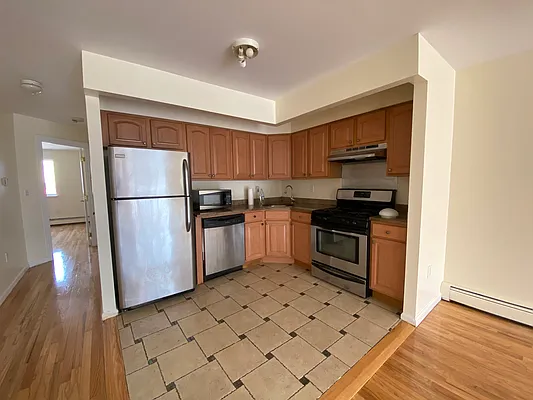 Rented by Russo Realty Properties  | media 2