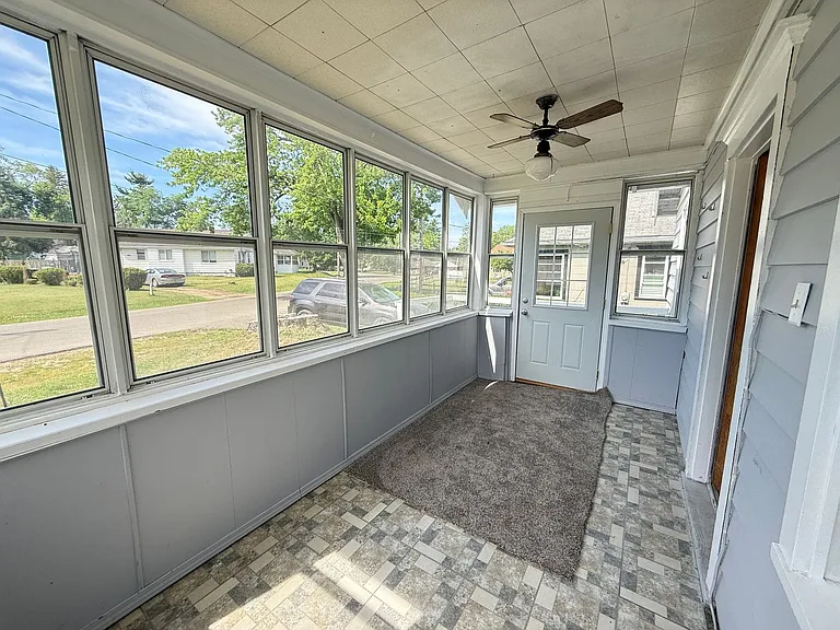 174 Walcott Ave — Photo 4