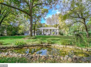 21 Evergreen Rd, North Oaks, MN 55127