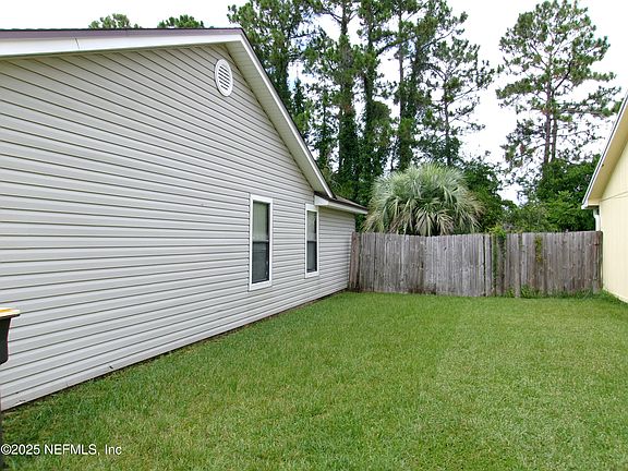 3rd image of 8118 PINEVERDE Lane