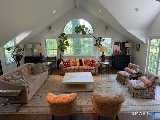 31 Harbor Rd — Photo 3