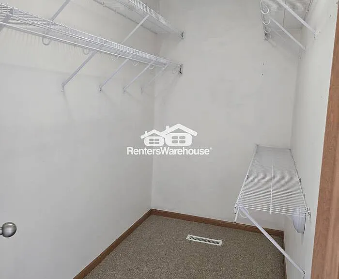 1945 Mockingbird Ave — Photo 14