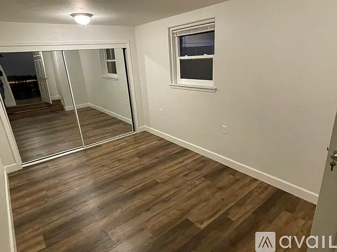 3 bed, 1561 sqft, $900 — Photo 2