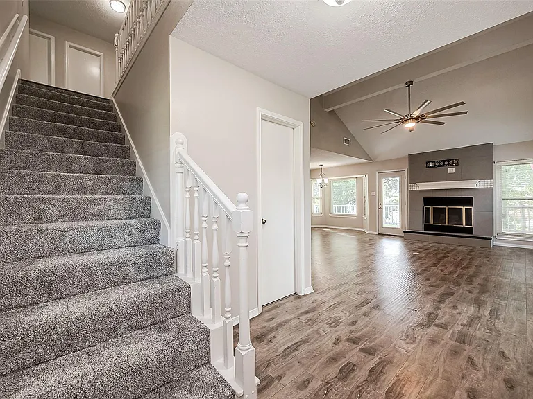 131 Cove Cir — Photo 5