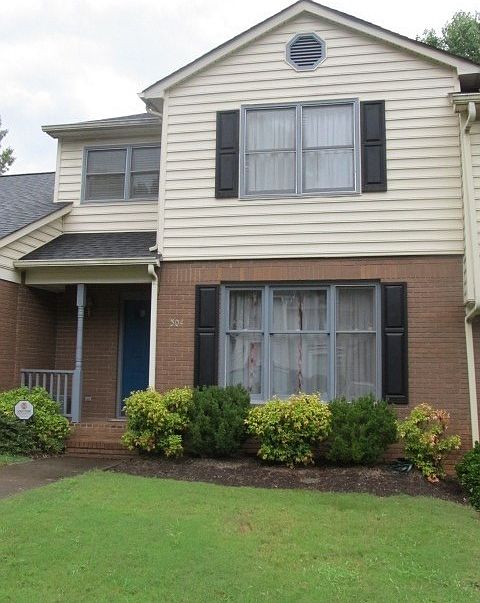 1st image of 304 Sunridge Dr