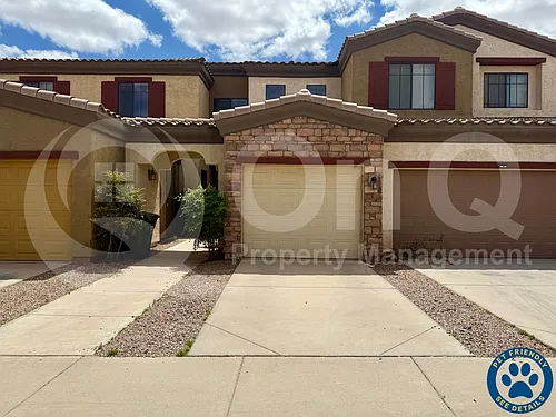 1456 E 9th St #216 Photo 1