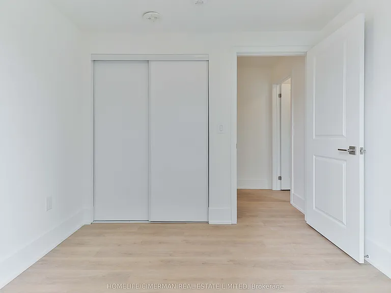 206 King St W #Penthouse 1 — Photo 29