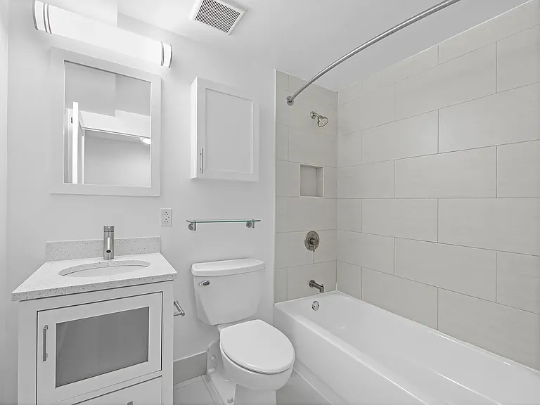 354 E 91st St #1806 — Photo 8