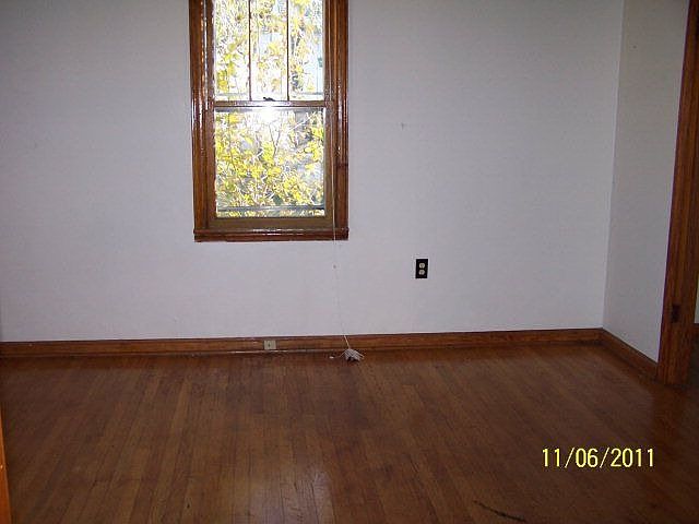 2nd image of 605 Buckner St