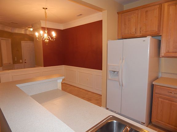 4th image of 402 Harrison Ct Unit 4
