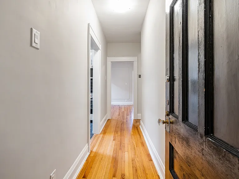 407 Elgin St — Photo 24