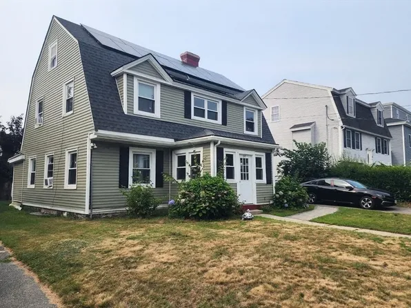 64 Salem St, Lawrence, MA 01843