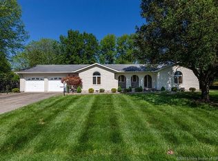 765 S Forrest Dr, Sellersburg, IN 47172