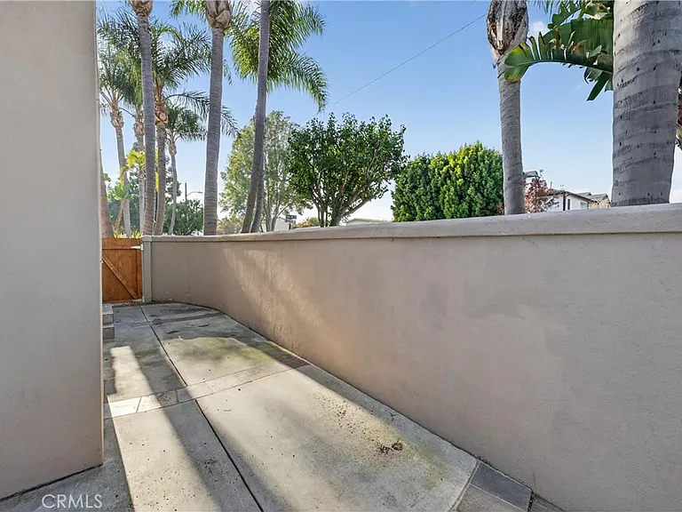 152 Terraza Ct — Photo 36