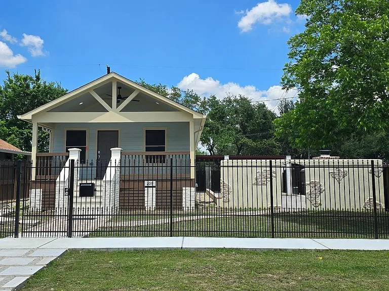 2019 Munger St — Photo 1